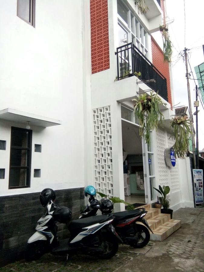 Setia Backpacker Hostel Yogyakarta Exterior photo